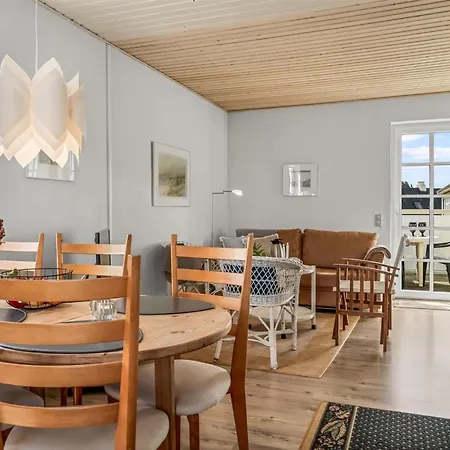 Apartamento Joerdis - 150m From The Sea By Interhome