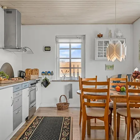 Joerdis - 150m From The Sea By Interhome *